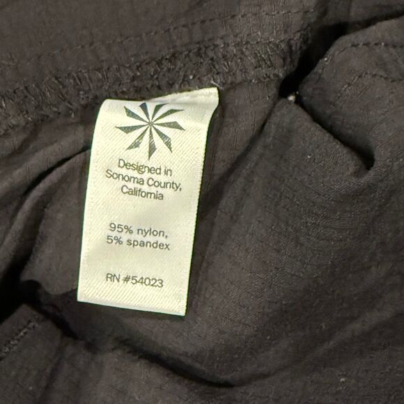 Athleta Black Trekkie North Shortie‎ Shorts Size 2 Excellent Condition! - Picture 5 of 5